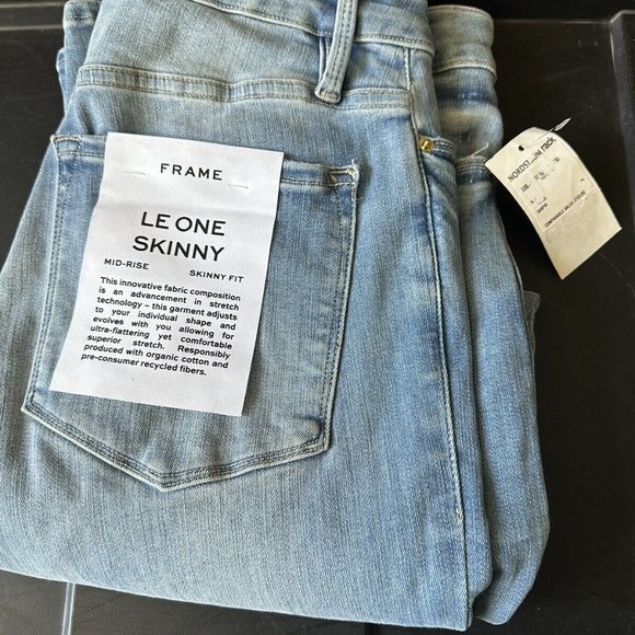 NWT FRAME Le One Skinny Fit Mid-Rise Jeans Light Blue Caspio Women's Size 2 - Picture 11 of 12